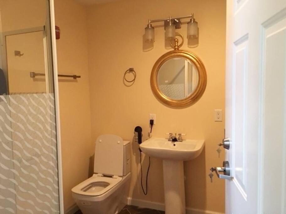 Luxury Three Story Apartment In Short North Columbus Eksteriør bilde