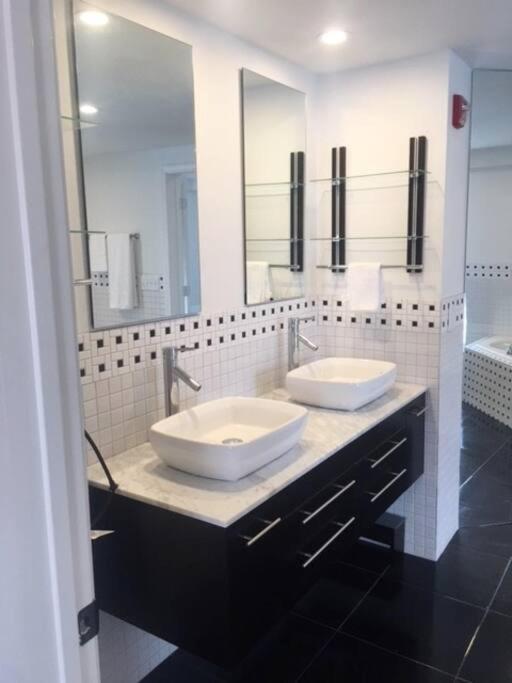 Luxury Three Story Apartment In Short North Columbus Eksteriør bilde