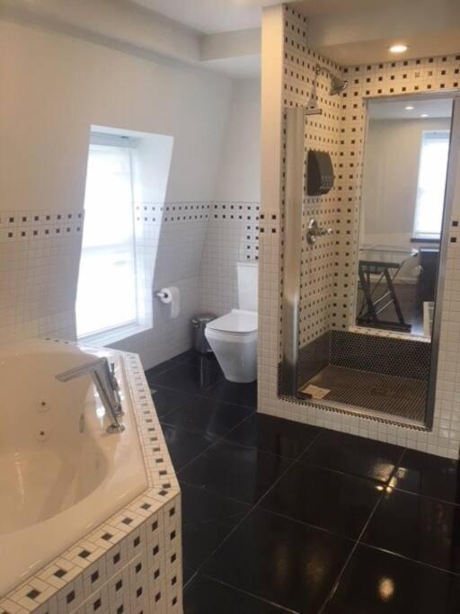Luxury Three Story Apartment In Short North Columbus Eksteriør bilde
